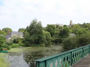 Vue des rives de la Sarthe