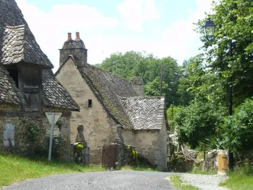 Junhac - Hameau de Pressoires