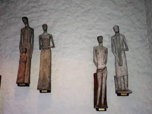Statues, dans l'église (© J.E)