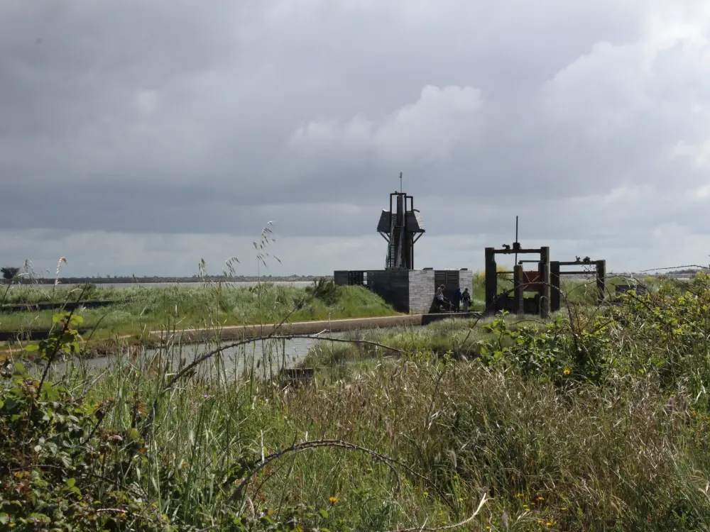 L'Aiguillon-la-Presqu'île - La Faute-sur-Mer - Pointe d'Arçais - Observatory