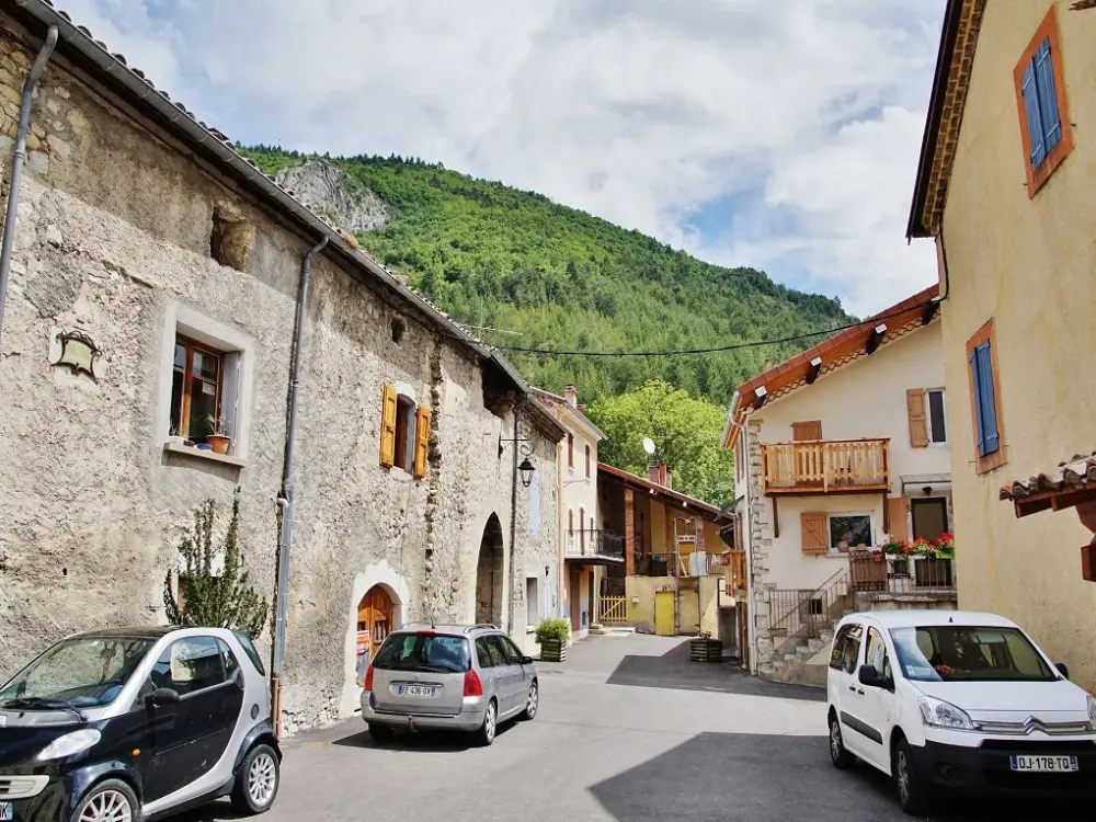 La Beaume - The village
