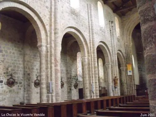 La Chaize-le-Vicomte - Collatéraux de l'église Saint-Nicolas