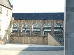 Arcade behind the town hall