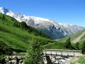 Montée vers le lac de Goléon