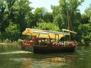 Gabarre an der Dordogne