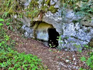 Exit of the old Rognon drainage gallery (© J.E)