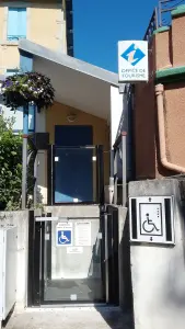 Accès entrée PMR