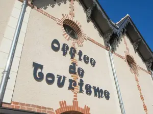 Enseigne de l'Office de Tourisme de Langeais