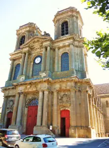 Saint-Mammès Cathedral (© Jean Espirat)