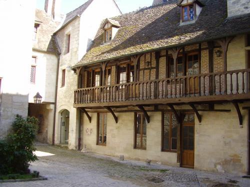 Laon - L'hostellerie du Dauphin