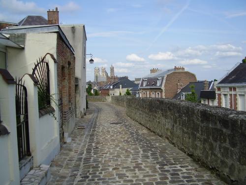 Laon - Promenade sur le rempart sud