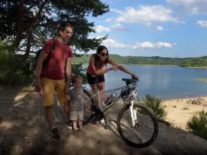 Bicicleta de montaña en el lago Lavalette