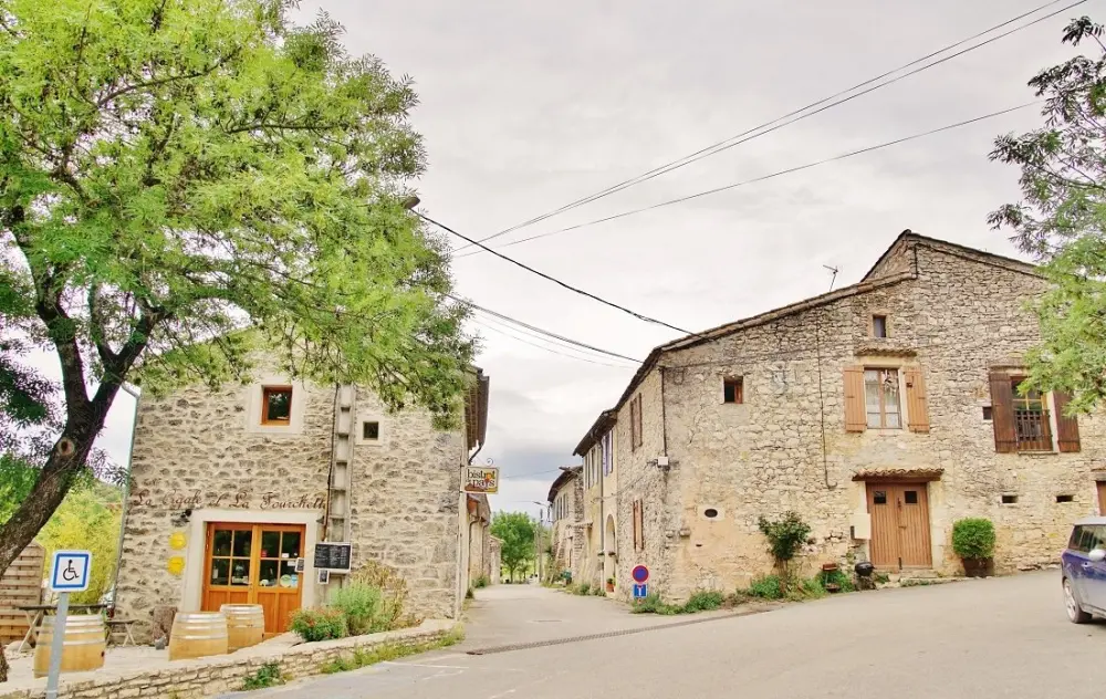Larnas - Het dorp