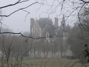 Vue sur le château du Moulin