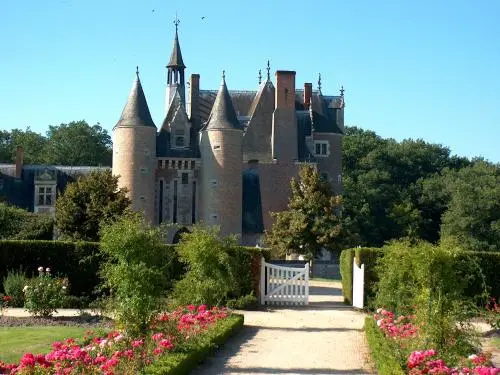 Château du Moulin - Monument à Lassay-sur-Croisne