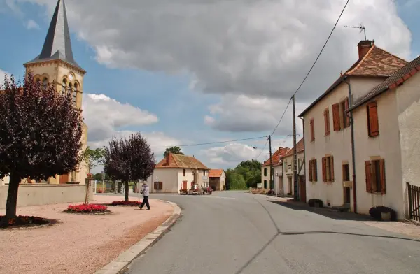 Le Bouchaud - Tourism, holidays & weekends guide in the Allier