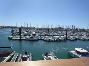 Port Olona, marina (© SPLlsdo)