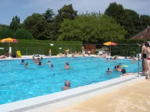 Public pool