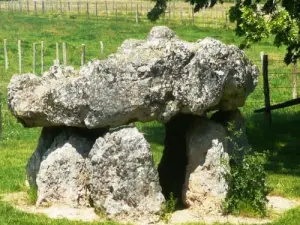 Le dolmen