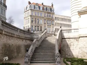 monumentale Treppe Gärten außerhalb von Paris