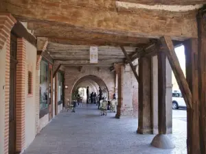 Place aux arcades