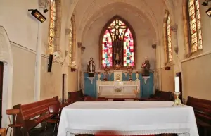 Das Innere der Kirche Saint-Manvieu