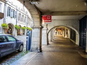 Les arcades, côté est (© J.E)