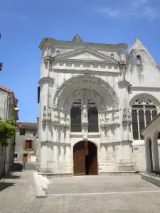 Mercato di Church Gate San Pietro a Loudun