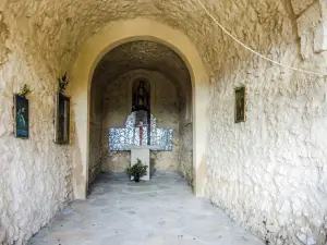 Interno della Cappella della Madonna della Vita - Lurs (© J.E)