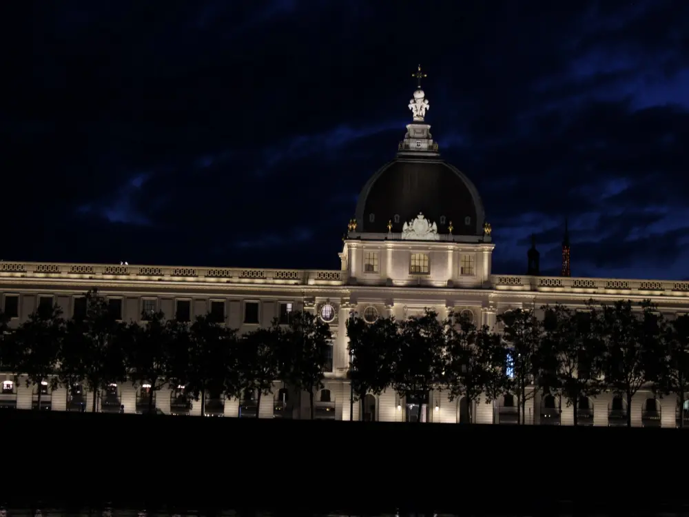 Lyon - Hôtel-Dieu de nuit