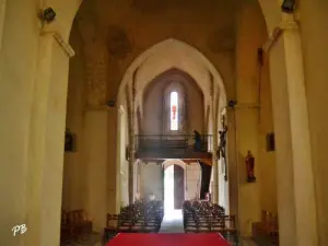 Interior de la Iglesia de San Vicente de Paul