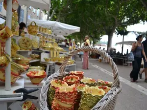 Marché potier de Manosque