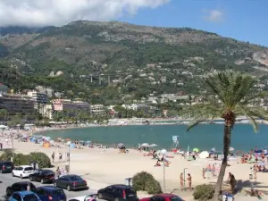 playa sablettes en Menton