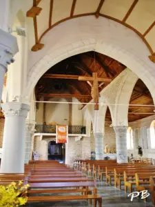 Intérieur de l'église Saint-Amand