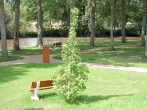 Aire de repos au bord de l'Indre