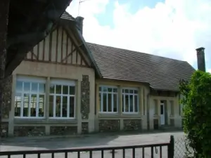 La Barre-en-Ouche - elementary school