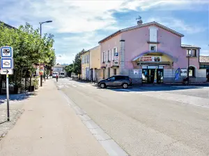 Grande rue de Mison-les-Armands (© JE)