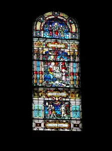 Other stained glass of the choir of the church (© J.E)