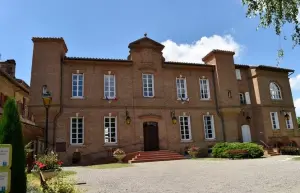 Montesquieu-Lauragais town hall