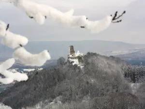 Neve sul castello