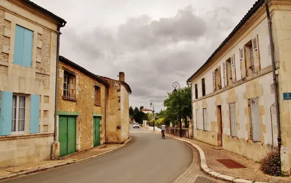 Montpellier-de-Médillan - Gids voor toerisme, vakantie & weekend in de Charente-Maritime