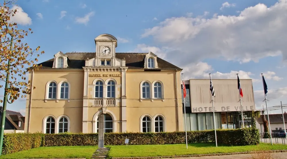 Mordelles - Hôtel de Ville