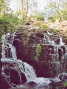 pequeña cascada