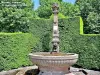 Fountain on the Place de la Tuilerie (© Jean Espirat)