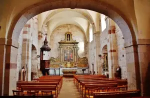 L'interno della chiesa di San Vincenzo