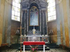 Dentro de la iglesia Saint-Pierre