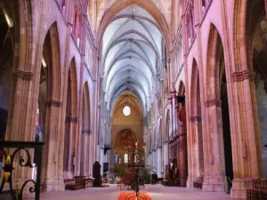 Interior of the cathedral Saint-Cyr-et-Sainte-Julitte