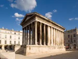 Maison Carrée