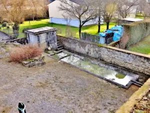 Fontaine-washing Vandemouge (© Jean Espirat)