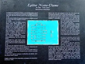 Information about Notre-Dame Church (© Jean Espirat)